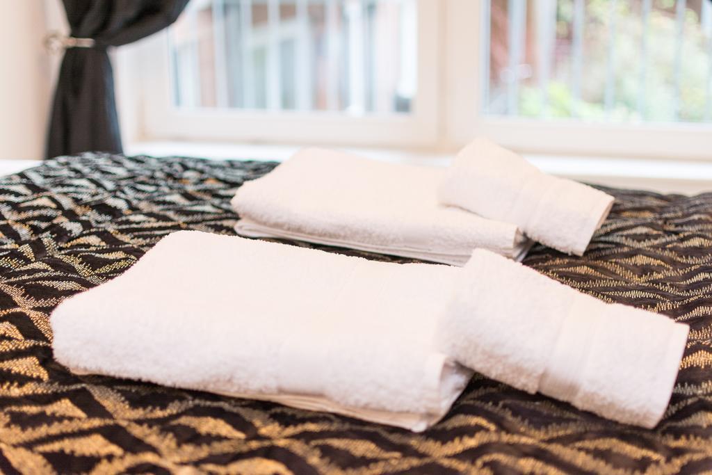 Holistic - Albion Gardens Apartment