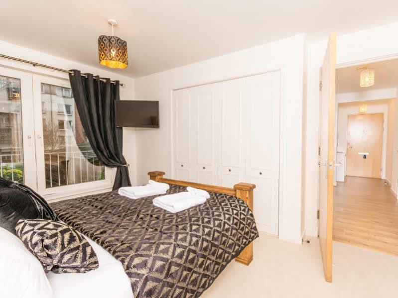 Holistic - Albion Gardens Edinburgh